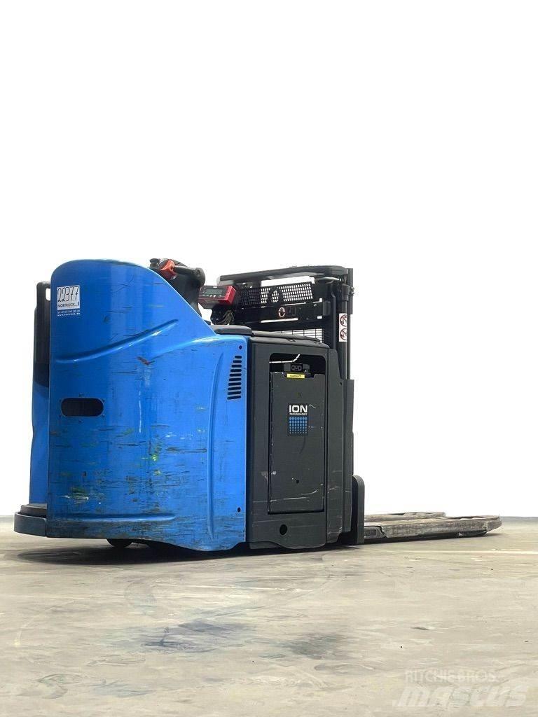 Linde D12HPSP-133 Rankiniai vėžimėliai