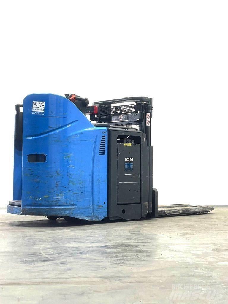 Linde D12HPSP-133 Rankiniai vėžimėliai