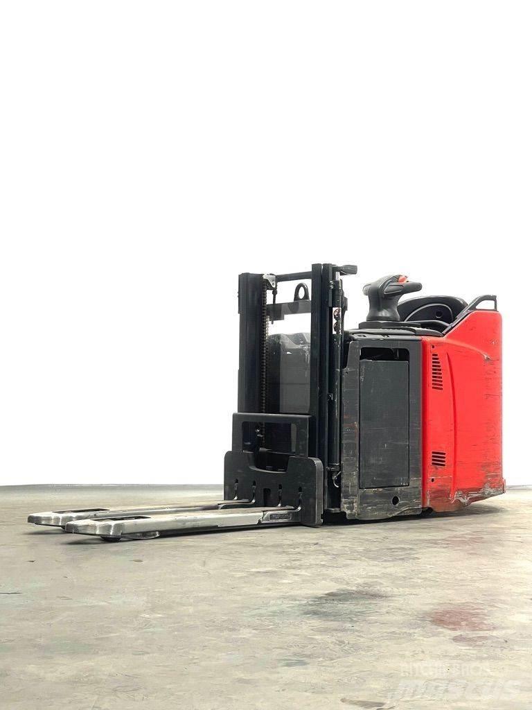 Linde D12HPSP-133 Rankiniai vėžimėliai