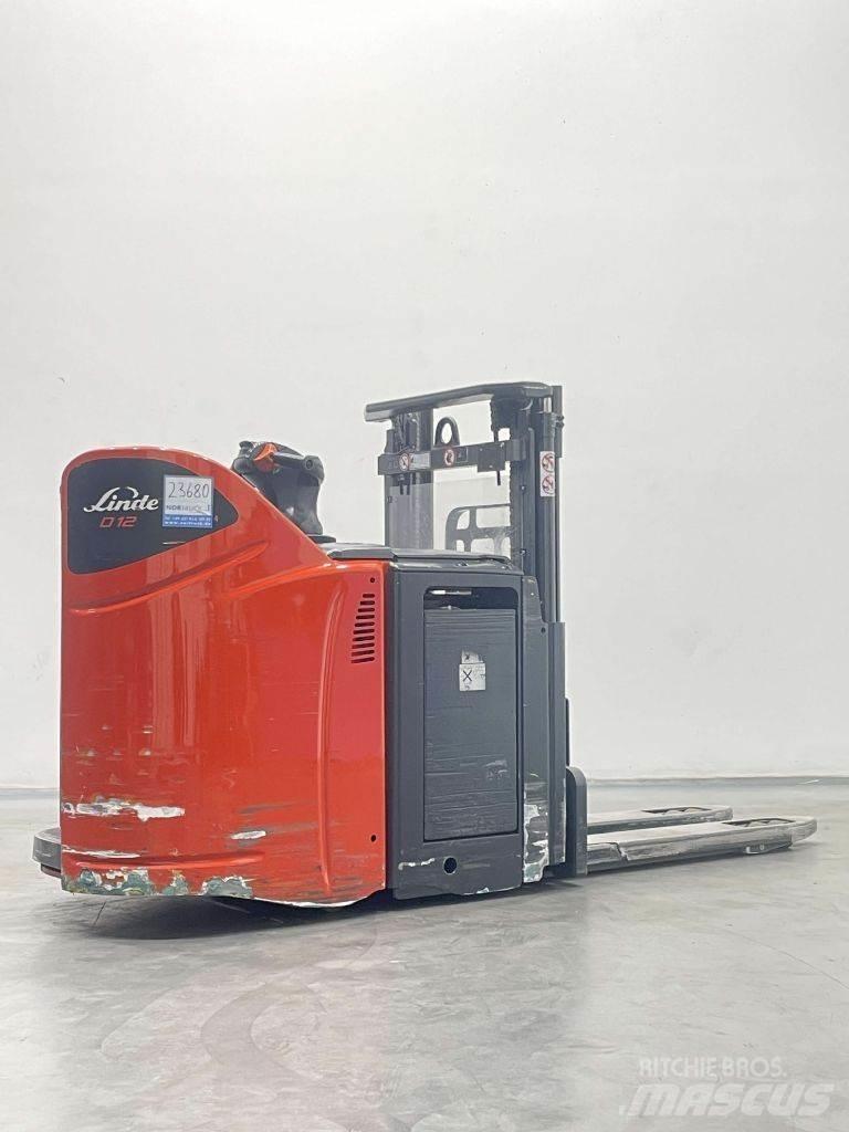 Linde D12HPSP-133 Rankiniai vėžimėliai