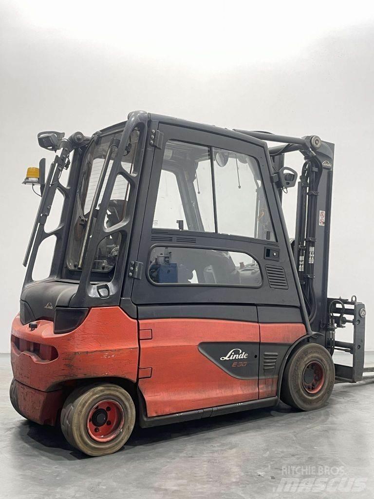 Linde E30L-01-387 Elektriniai šakiniai krautuvai