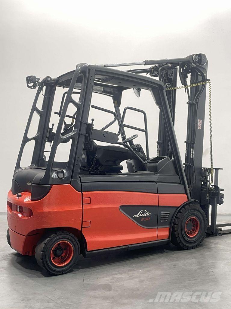 Linde E30L-01-387 Elektriniai šakiniai krautuvai