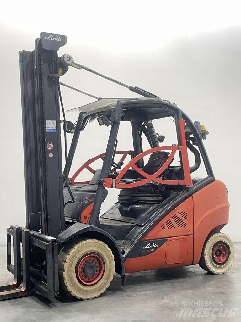 Linde H30D-02-393 Dyzeliniai krautuvai