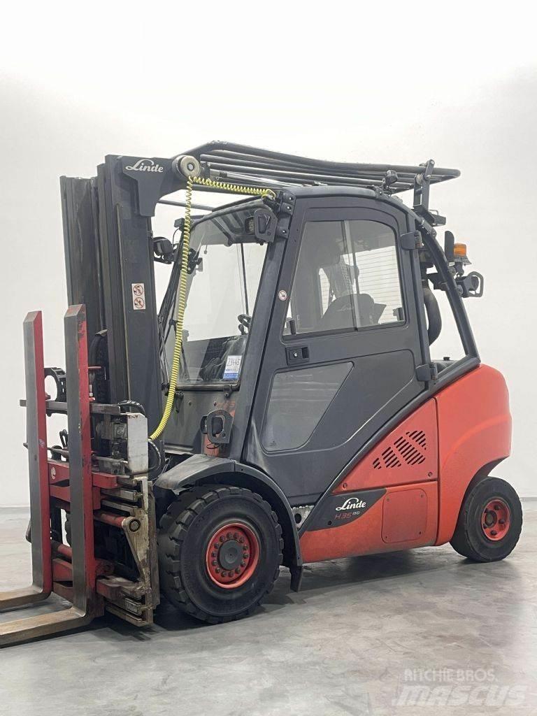 Linde H35D-02-393 Dyzeliniai krautuvai