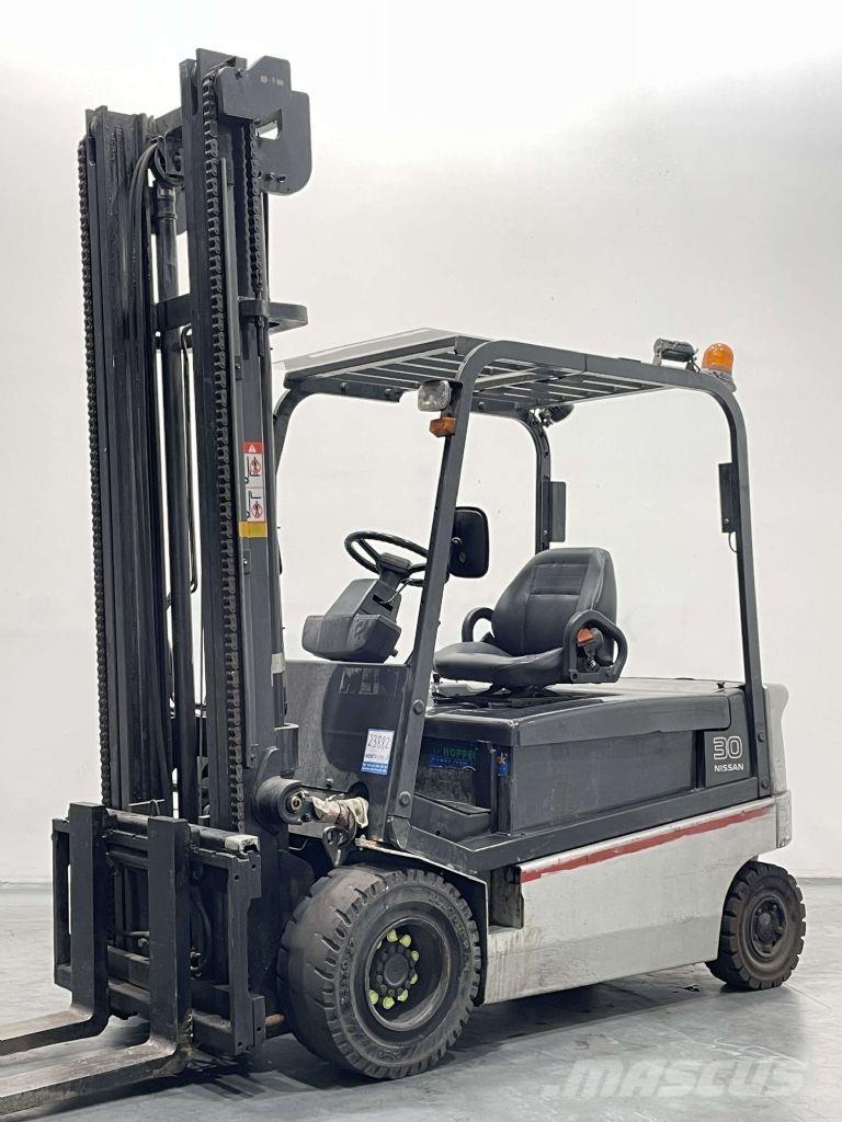 Nissan GQ02L30CU Elektriniai šakiniai krautuvai