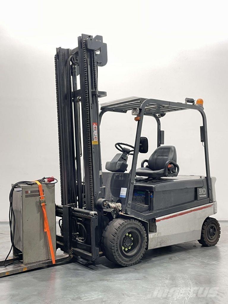 Nissan GQ02L30CU Elektriniai šakiniai krautuvai