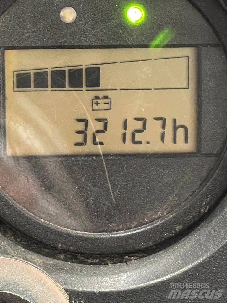 Still EXU-H20 Mažų aukščių keltuvai