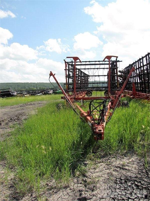 Bourgault 6000 Akėčios