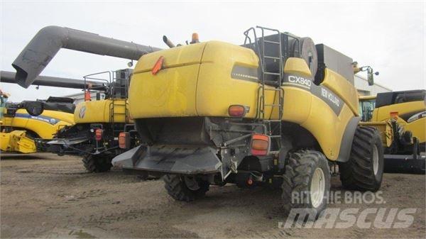 New Holland CX840 Derliaus nuėmimo kombainai