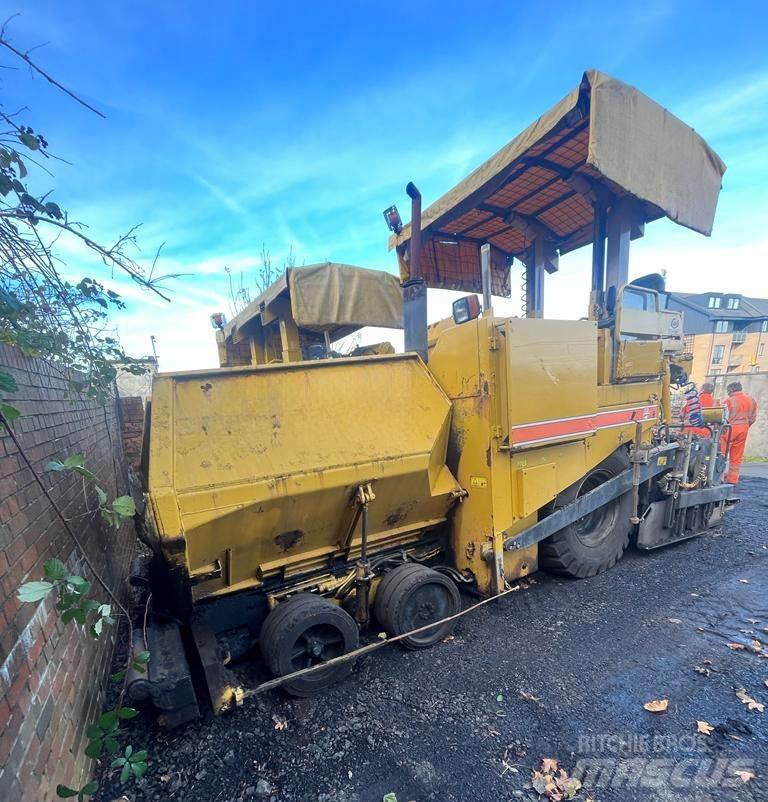CAT AP600 Paver Asfalto klotuvai
