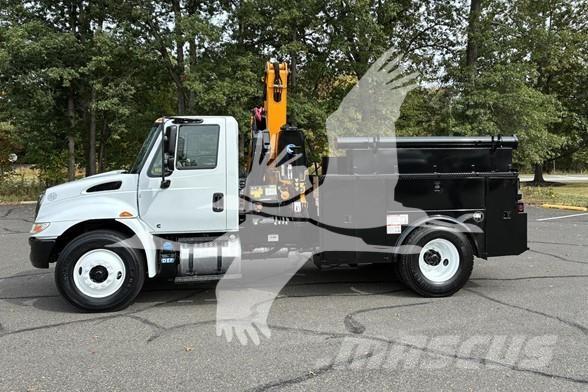 Effer 135/3S Medienos kranai