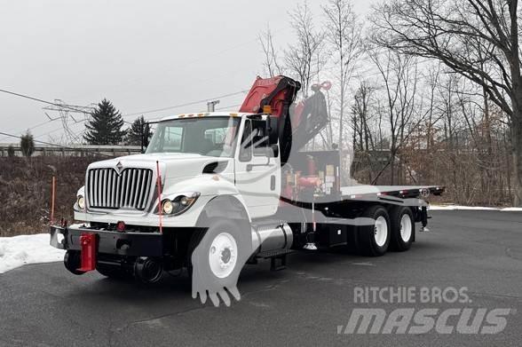 Fassi F335A Medienos kranai