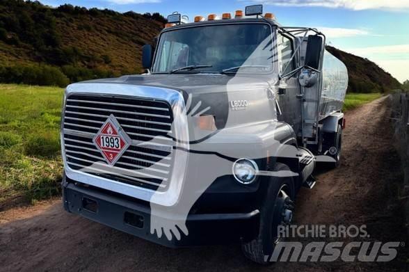 Ford LN8000 Statyba - Kita