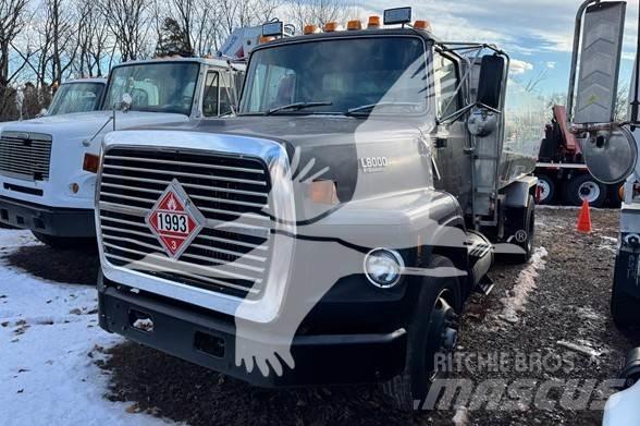 Ford LN8000 Statyba - Kita
