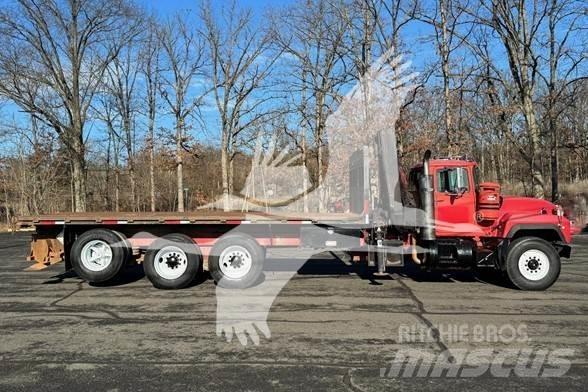 Hiab 175 Medienos kranai