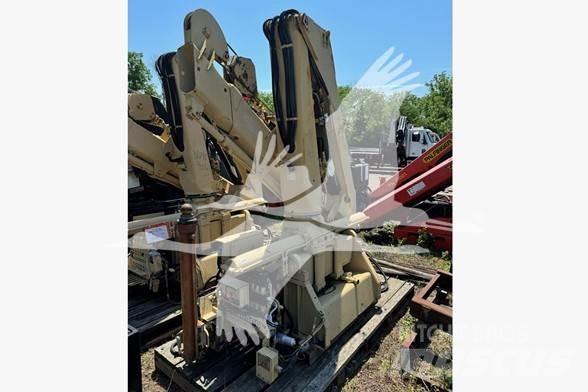 Hiab 8108-2 Medienos kranai