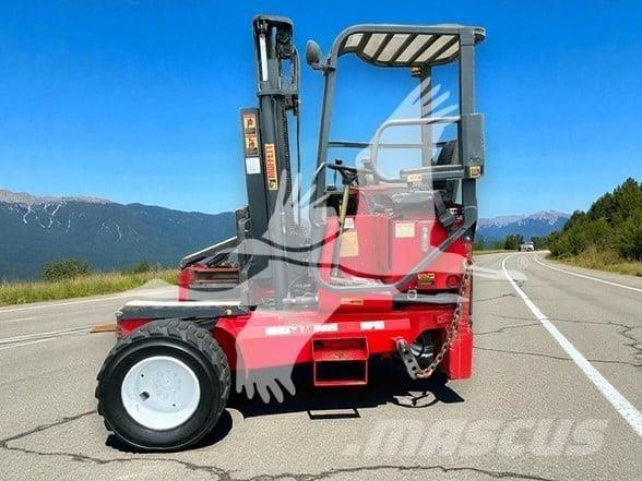 Moffett M5500P Ant sunkvežimių montuojami šakiniai krautuvai
