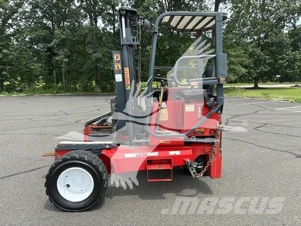 Moffett M5500P Ant sunkvežimių montuojami šakiniai krautuvai