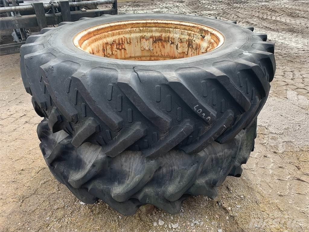  18,4X38 Padangos, ratai ir ratlankiai