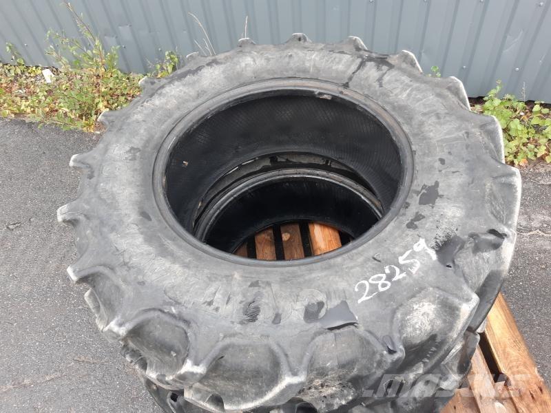 2 ST 340/85-24 DÄCK 50% Padangos, ratai ir ratlankiai