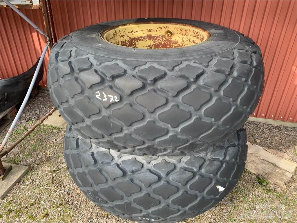  23.1x26 Gräsdäck Padangos, ratai ir ratlankiai