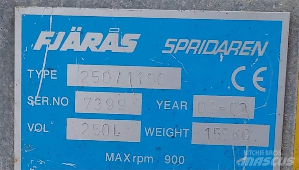  250/1100 3-p fäste Smėlio ir druskos barstytuvai