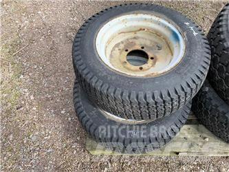  27X8.50-15 Padangos, ratai ir ratlankiai