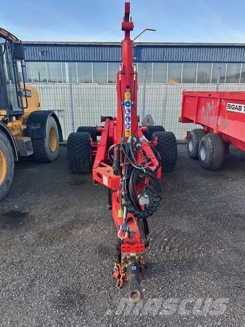 Bigab B12 VÄXLARVAGN Kiti krovimo ir kasimo mechanizmai ir jų priedai