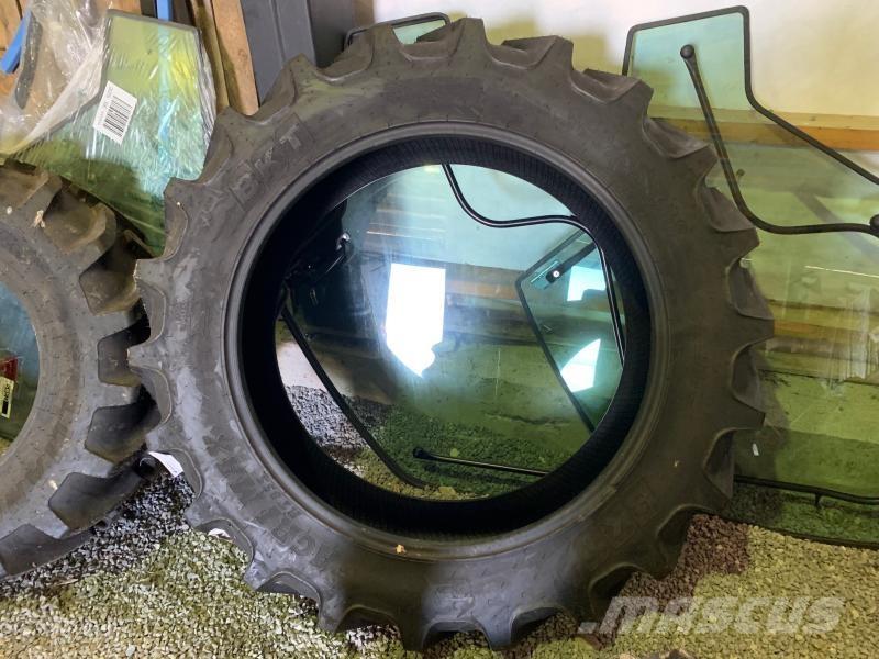 BKT Däck 340/85 R38 Padangos, ratai ir ratlankiai