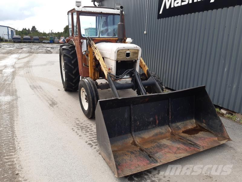 David Brown 880 Traktoriai