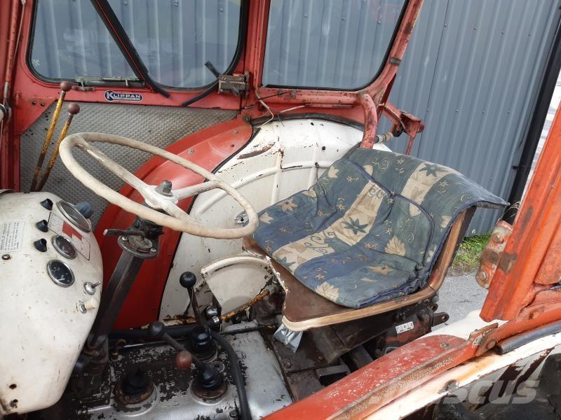 David Brown 880 Traktoriai