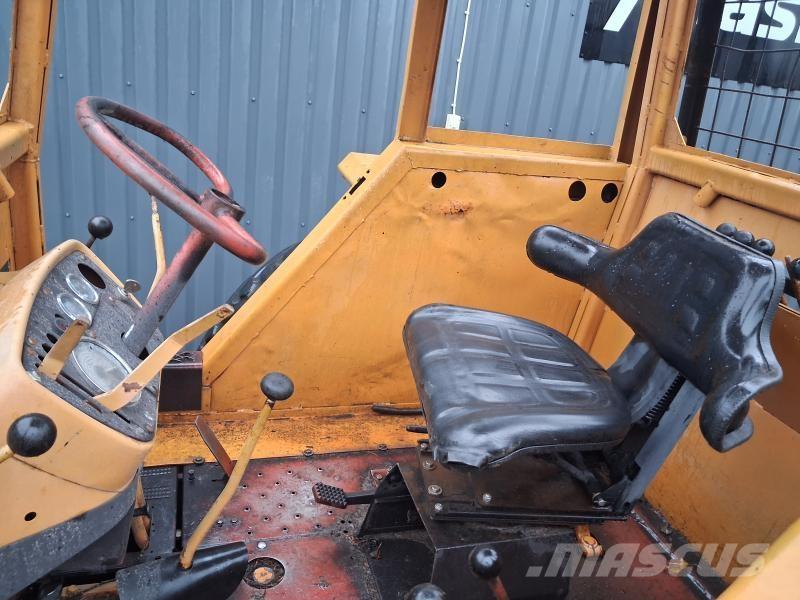 Hemek 650 8-HJULS DRIFT Naudoti ratiniai krautuvai