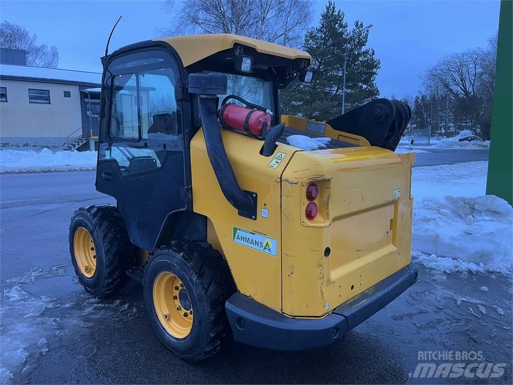 JCB 330 SKID STEER Visureigiai