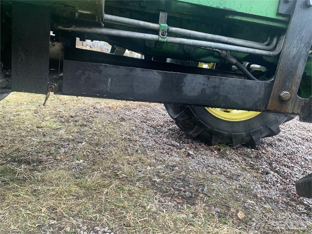John Deere 2650 Traktoriai