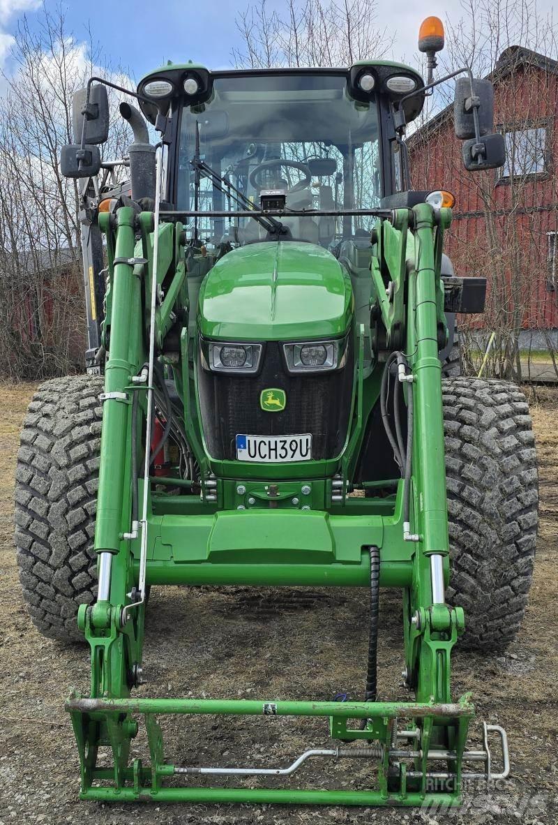 John Deere 5090R Traktoriai