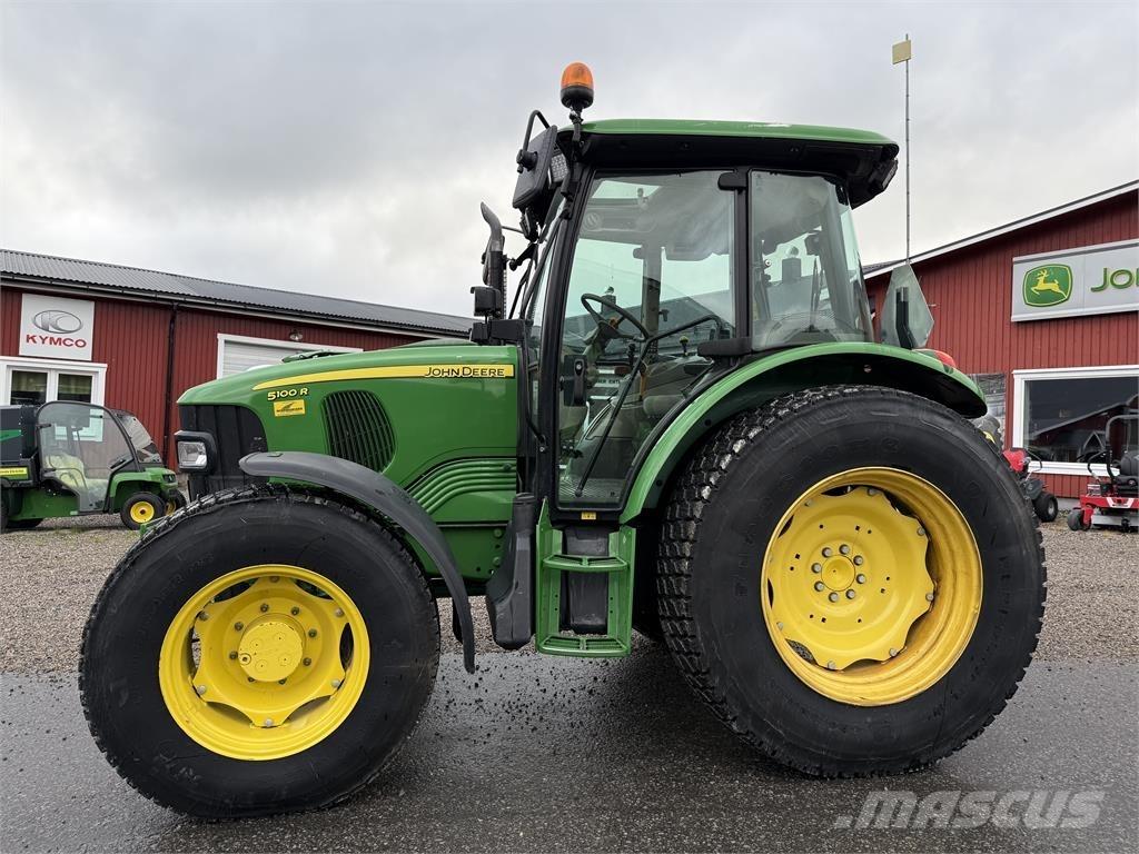 John Deere 5100R Traktoriai