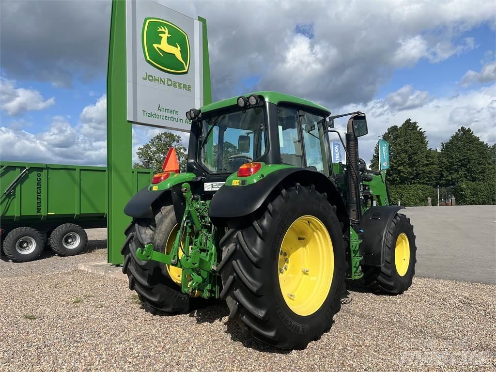 John Deere 6125M Traktoriai