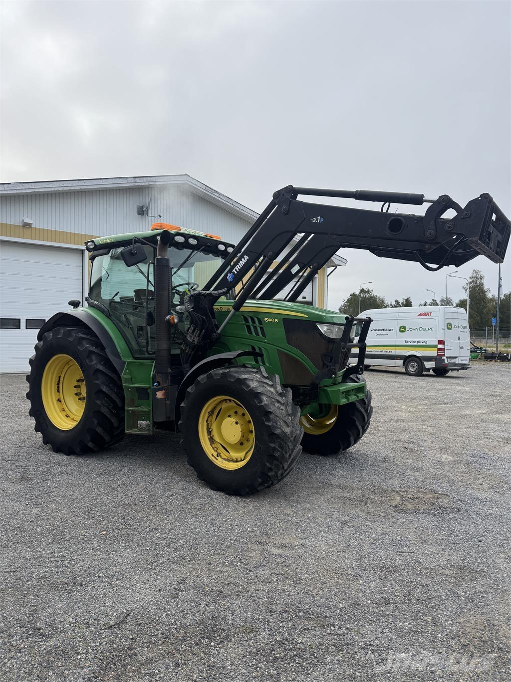 John Deere 6140R Traktoriai