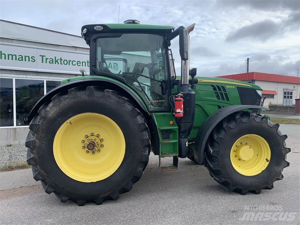 John Deere 6215R Traktoriai