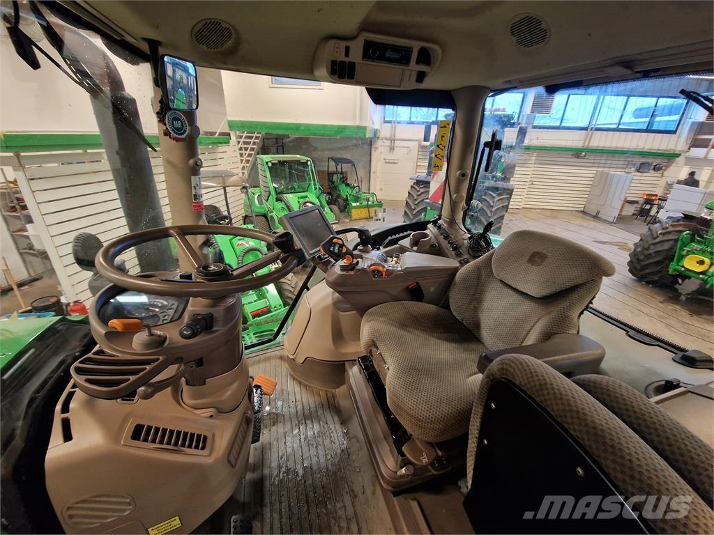 John Deere 6215R Traktoriai