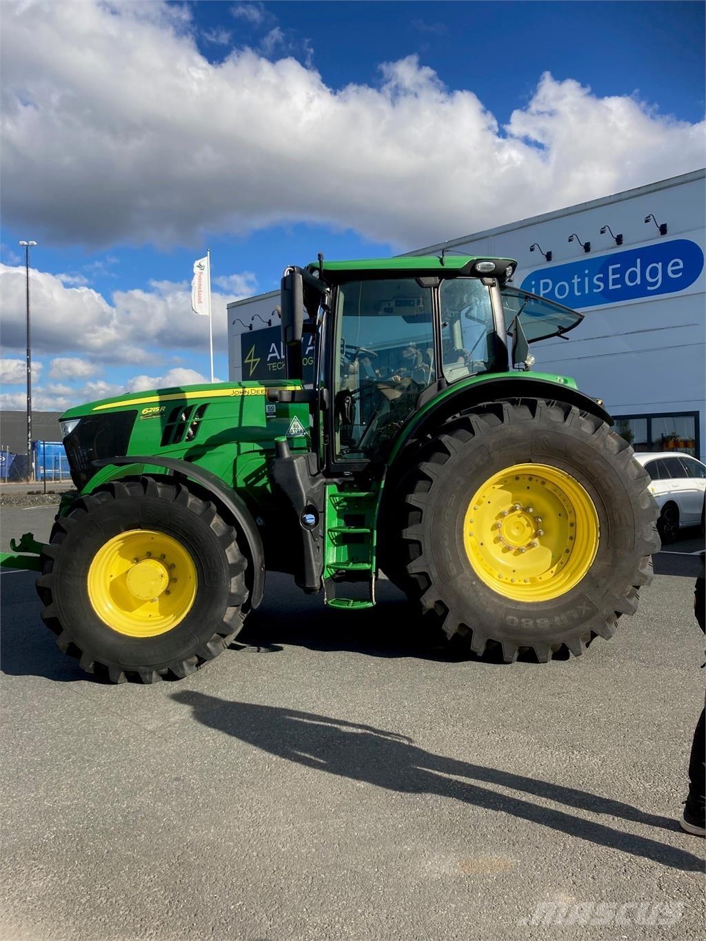 John Deere 6215R Traktoriai