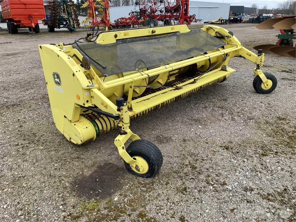 John Deere 640C Pick-up Savaeigių pašarų ruošimo mašinų priedai
