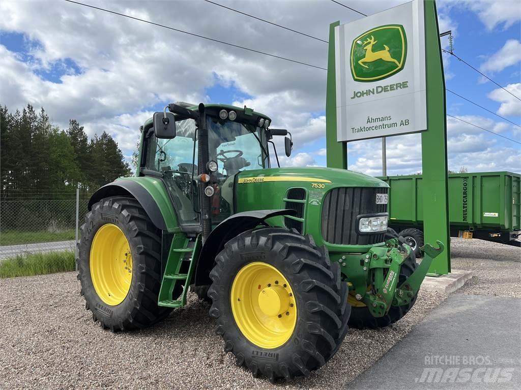 John Deere 7530 Premium Traktoriai