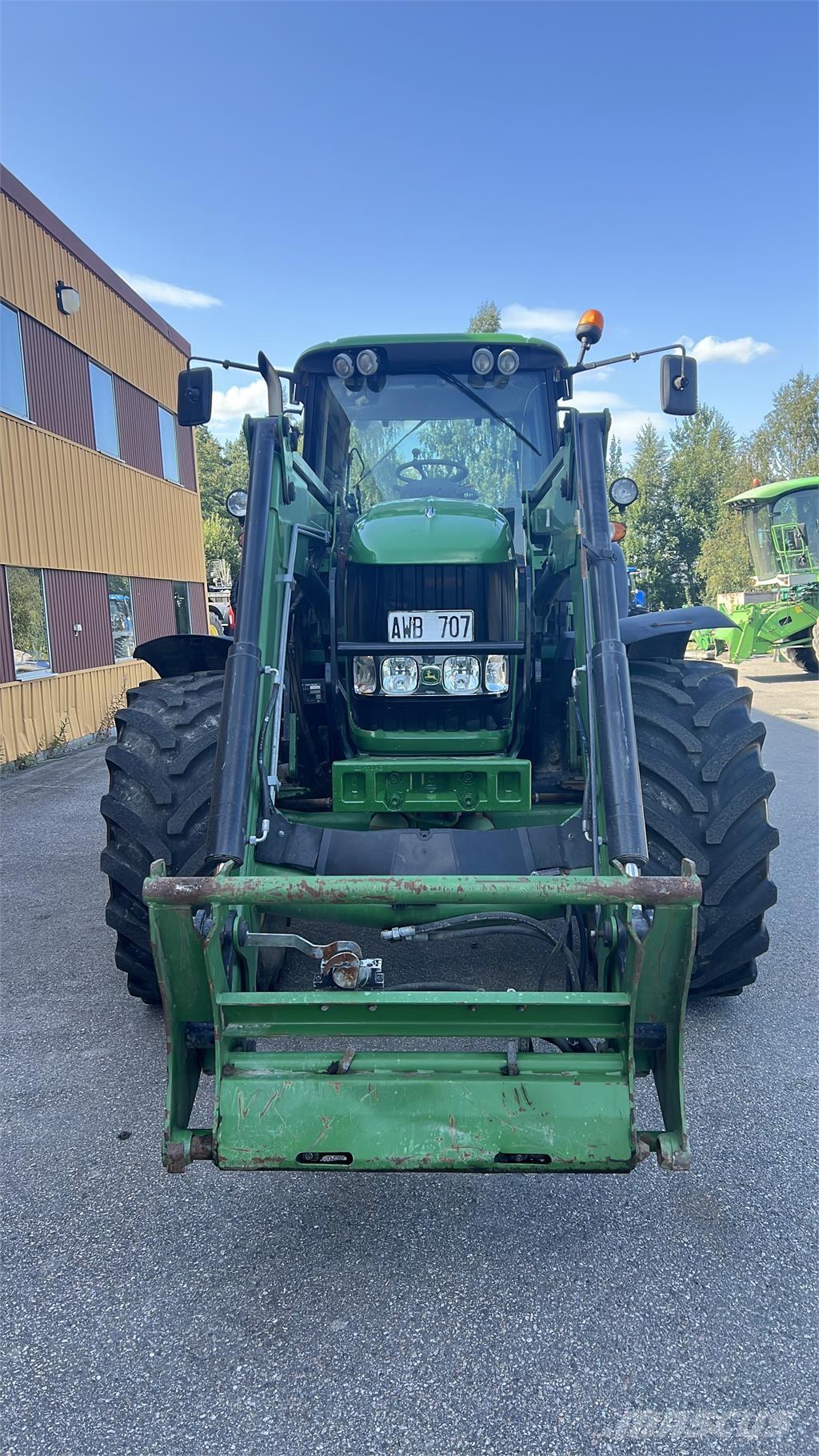 John Deere 7530 Premium Traktoriai