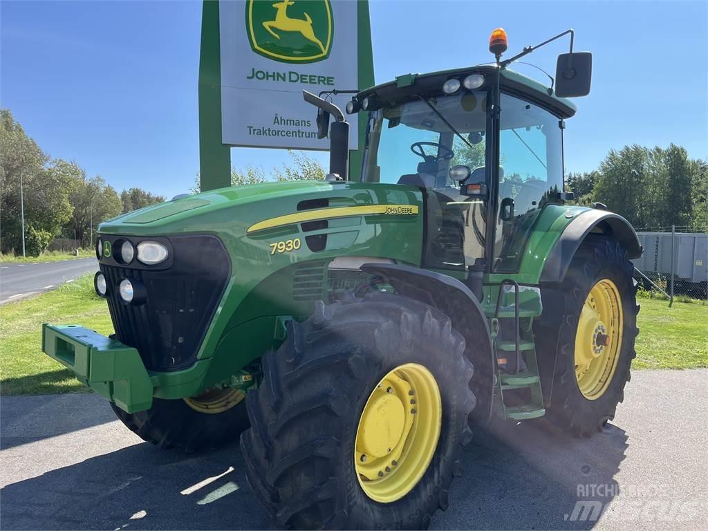 John Deere 7930 Traktoriai