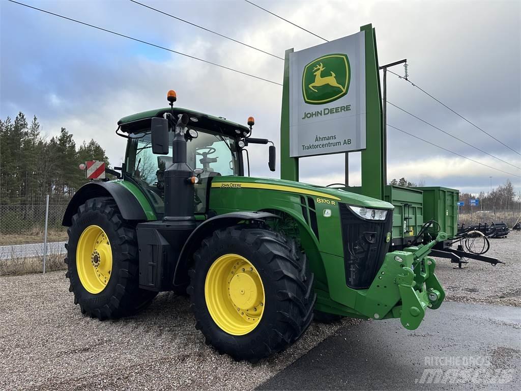 John Deere 8370R Traktoriai