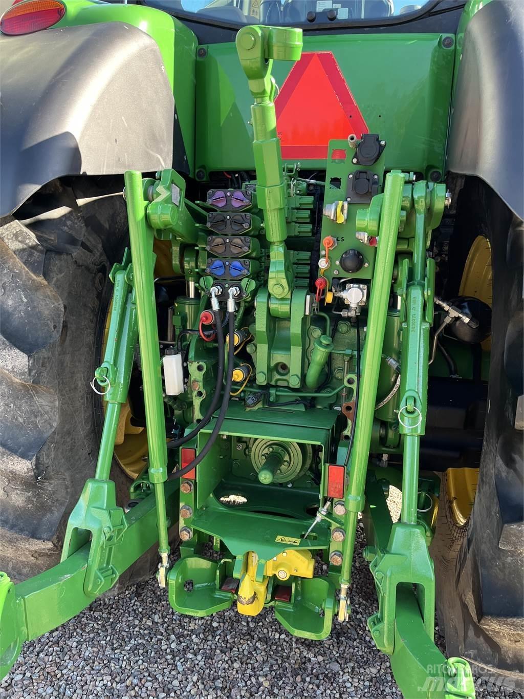 John Deere 8370R Traktoriai