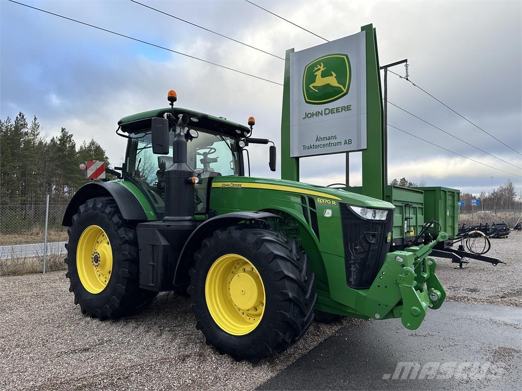 John Deere 8370R Traktoriai