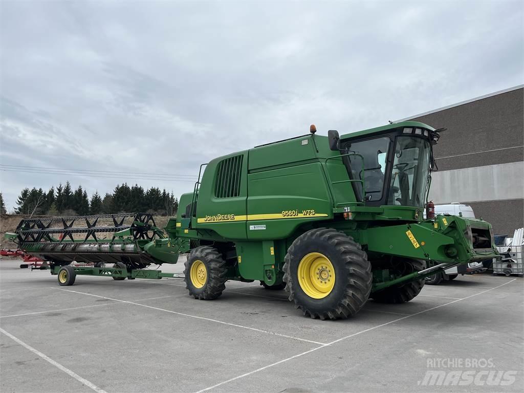 John Deere 9560i WTS Derliaus nuėmimo kombainai