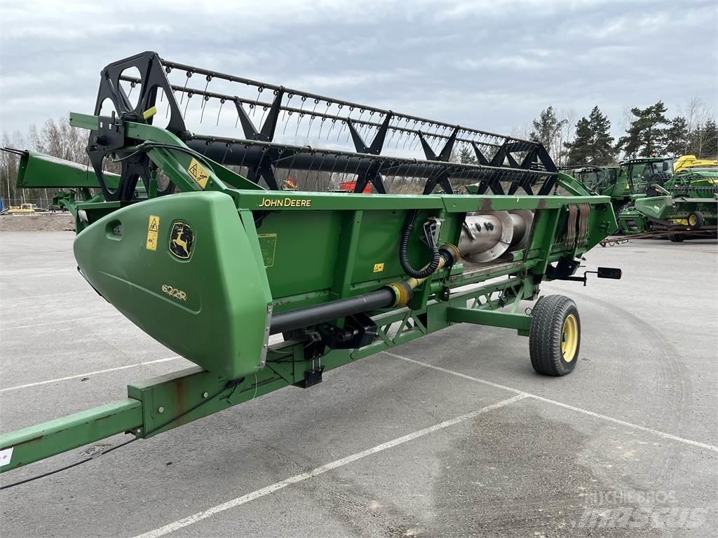 John Deere 9560i WTS Derliaus nuėmimo kombainai
